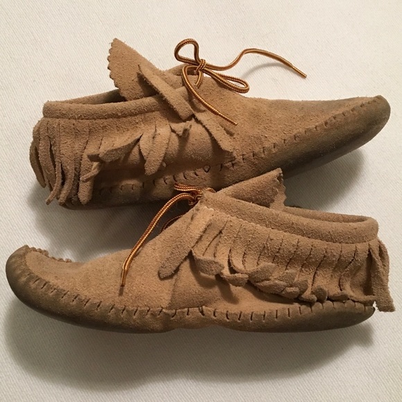 taos trapper moccasins
