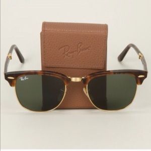 Foldable tortoise and gold Ray-Ban Clubmaster