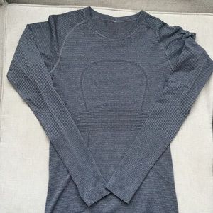 Lululemon Athletica Long Sleeve Swiftly