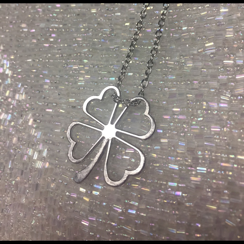 Shamrock clover lucky silver necklace new silver - Picture 2 of 3