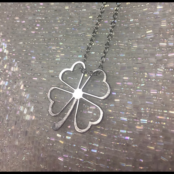Shamrock clover lucky silver necklace new silver - Picture 2 of 3