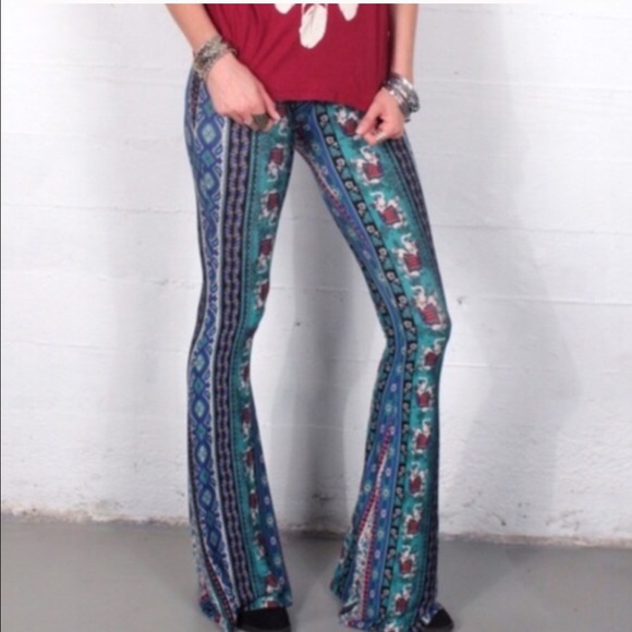 Gypsan Print Stretchy Flare Pants - Picture 2 of 3