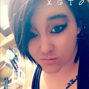 Meet your Posher, Christine