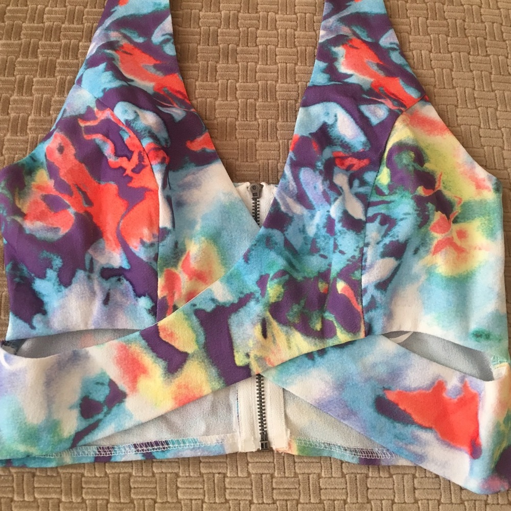 Color bomb crop top