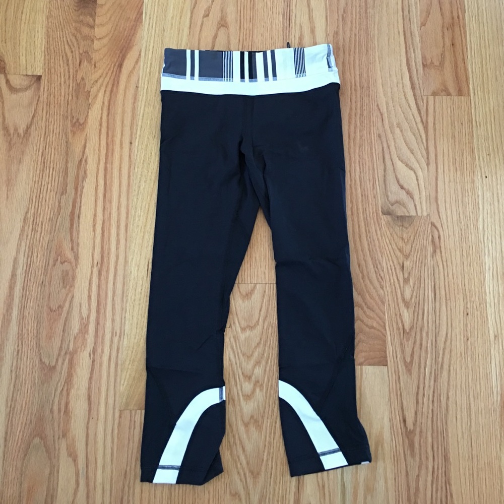 Lululemon Inspire Crop