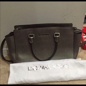 Grey metallic Michael kors bag