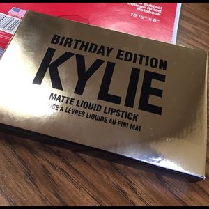 DUPE Kylie Cosmetics Birthday Edition Set