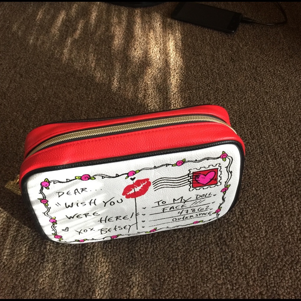Makeup bag