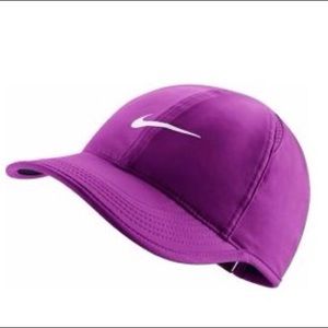 Nike Womens Featherlight Dri-fit Hat Cosmic Purple
