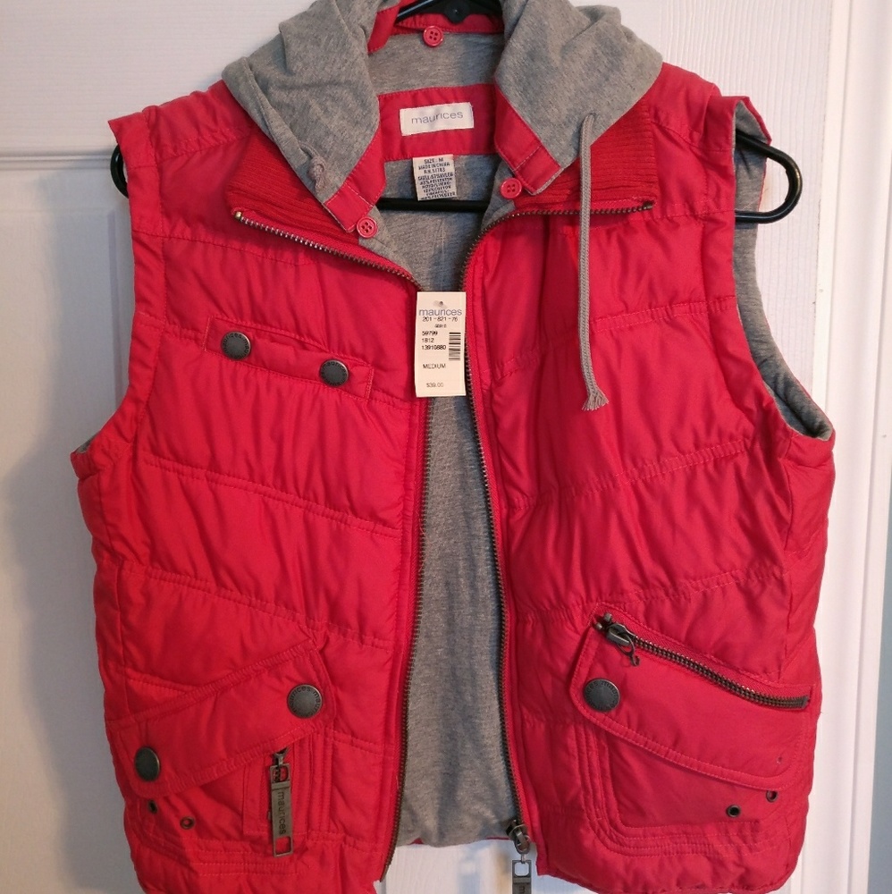 NWT vest with removable hood