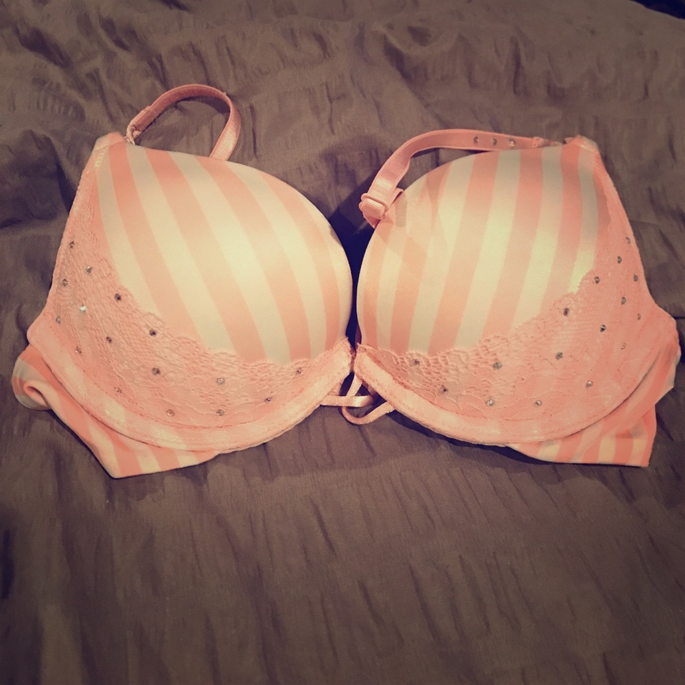 Victoria's Secret Bombshell bra