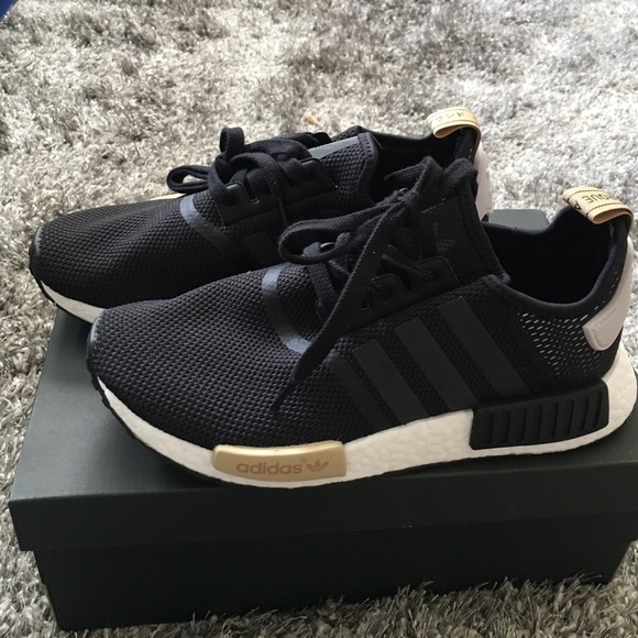 Adidas Shoes - NWT Women's Adidas NMD R1 shoes