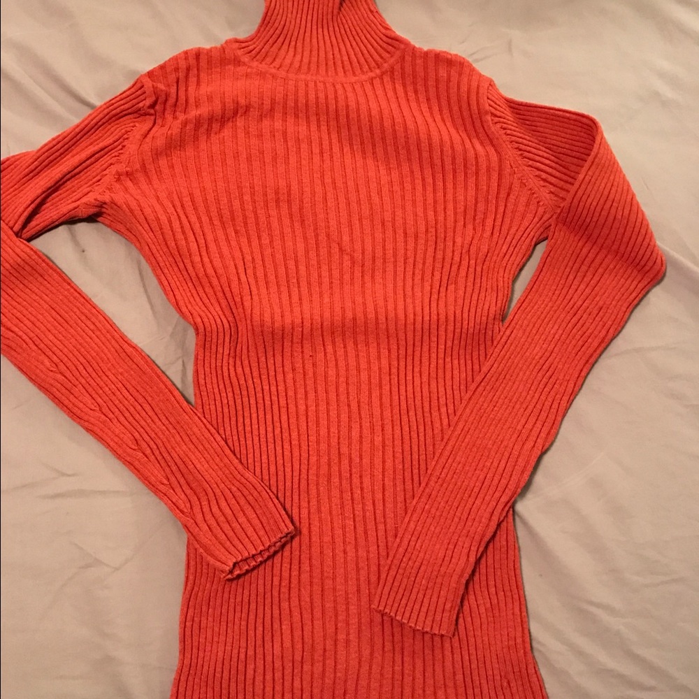 Turtle neck sweater