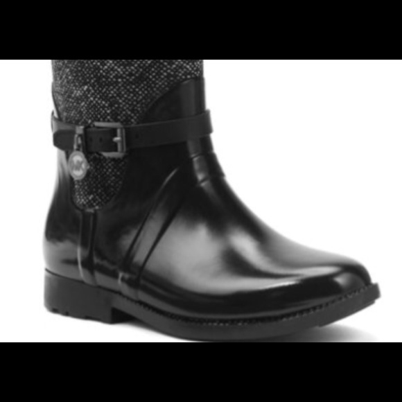 💕MK Charm Rain Boots 💕 - Picture 2 of 3