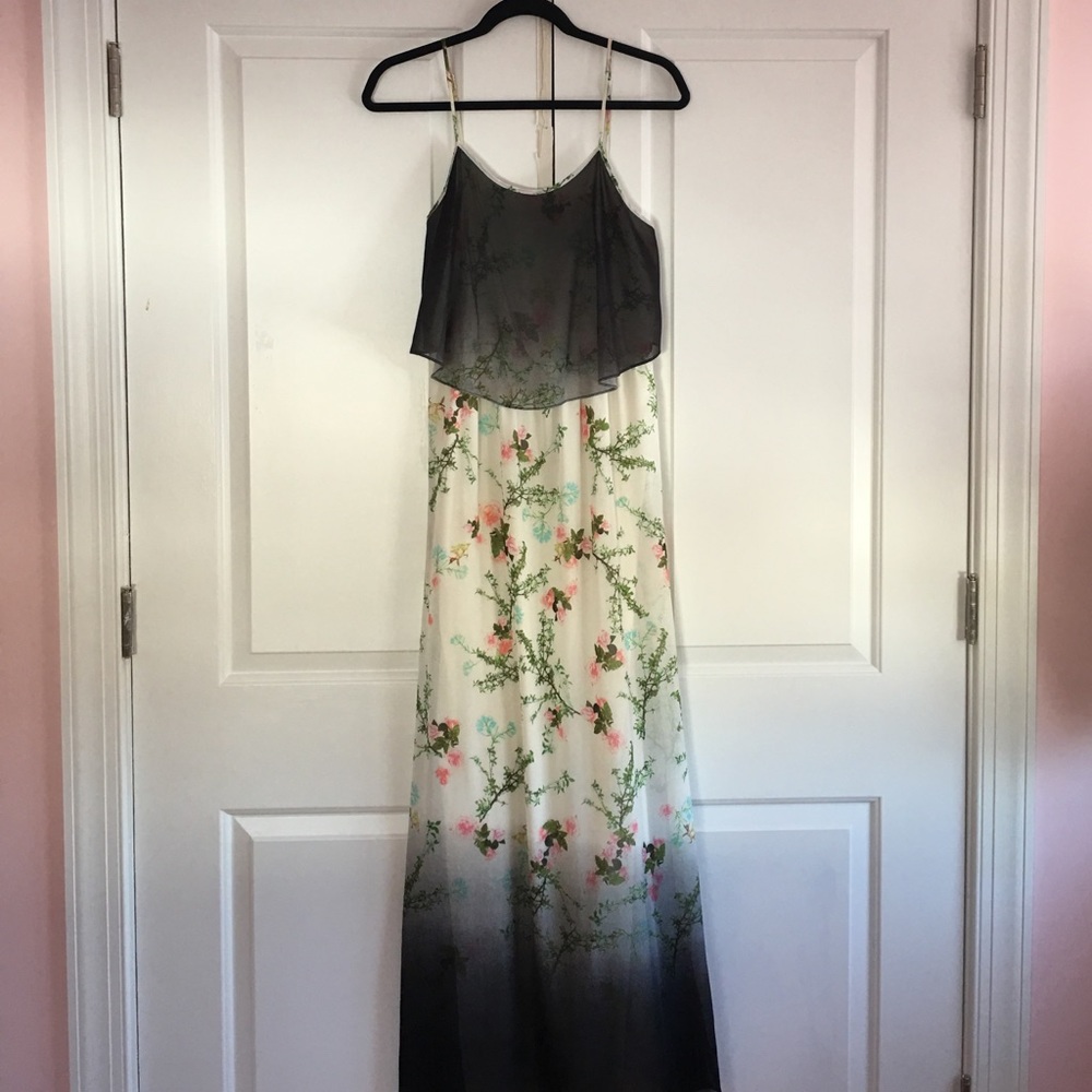 Gorgeous floor length dress!