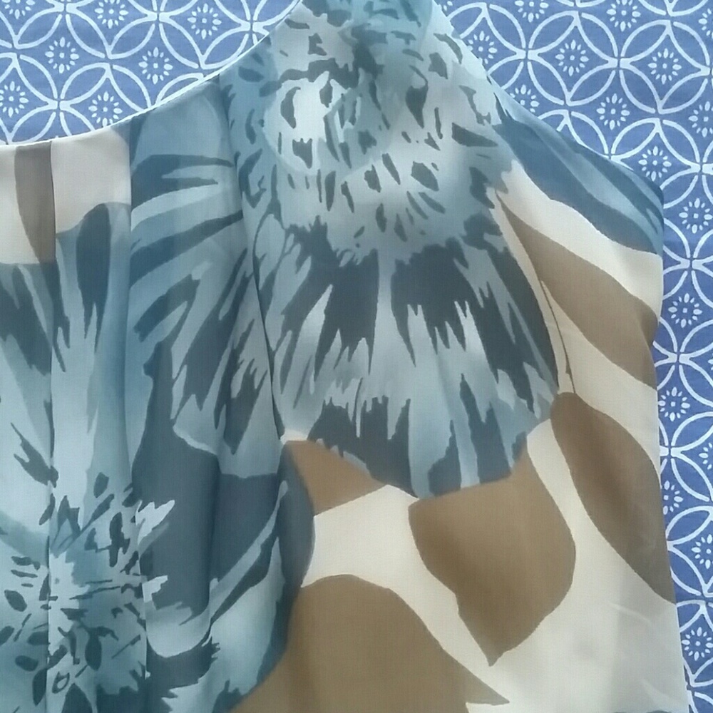Anthropologie Blue Blooms Chemise by Eloise - Picture 3 of 4