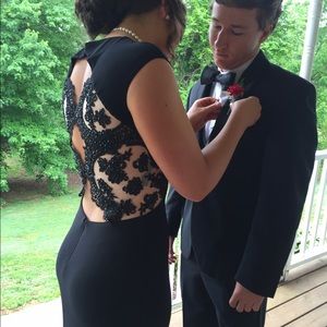 Gorgeous black and elegant prom dress