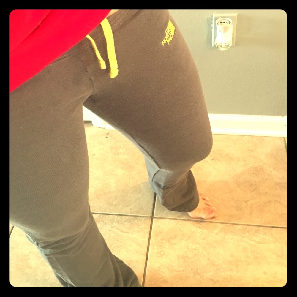 NorthFace sweatpants