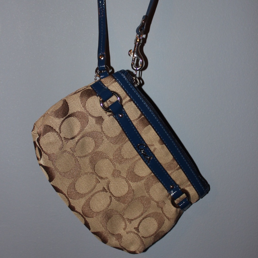 NEW Coach Wristlet