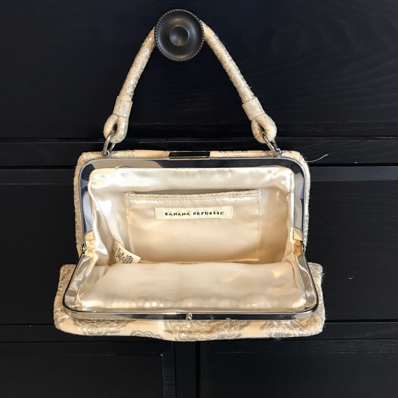 Banana republic white and silver wedding purse - Picture 2 of 3