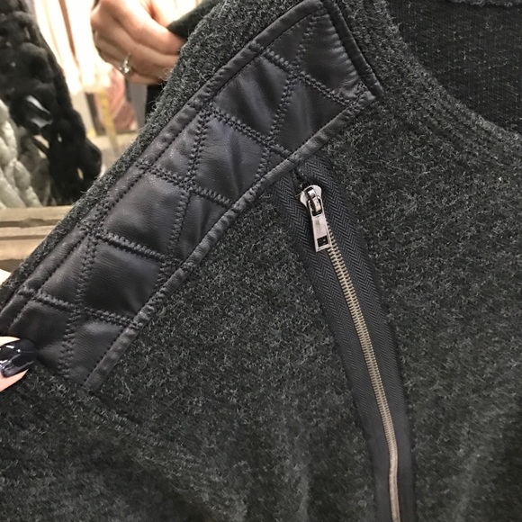 Couture tunic style top - Picture 2 of 5