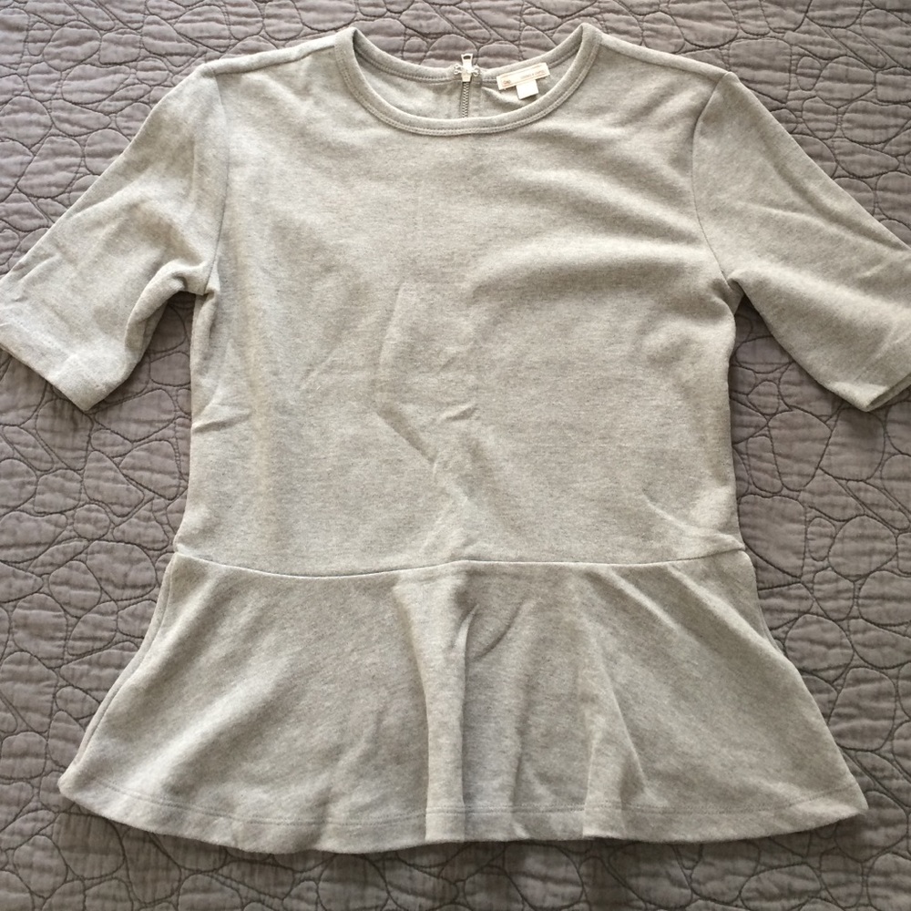 GAP peplum grey top