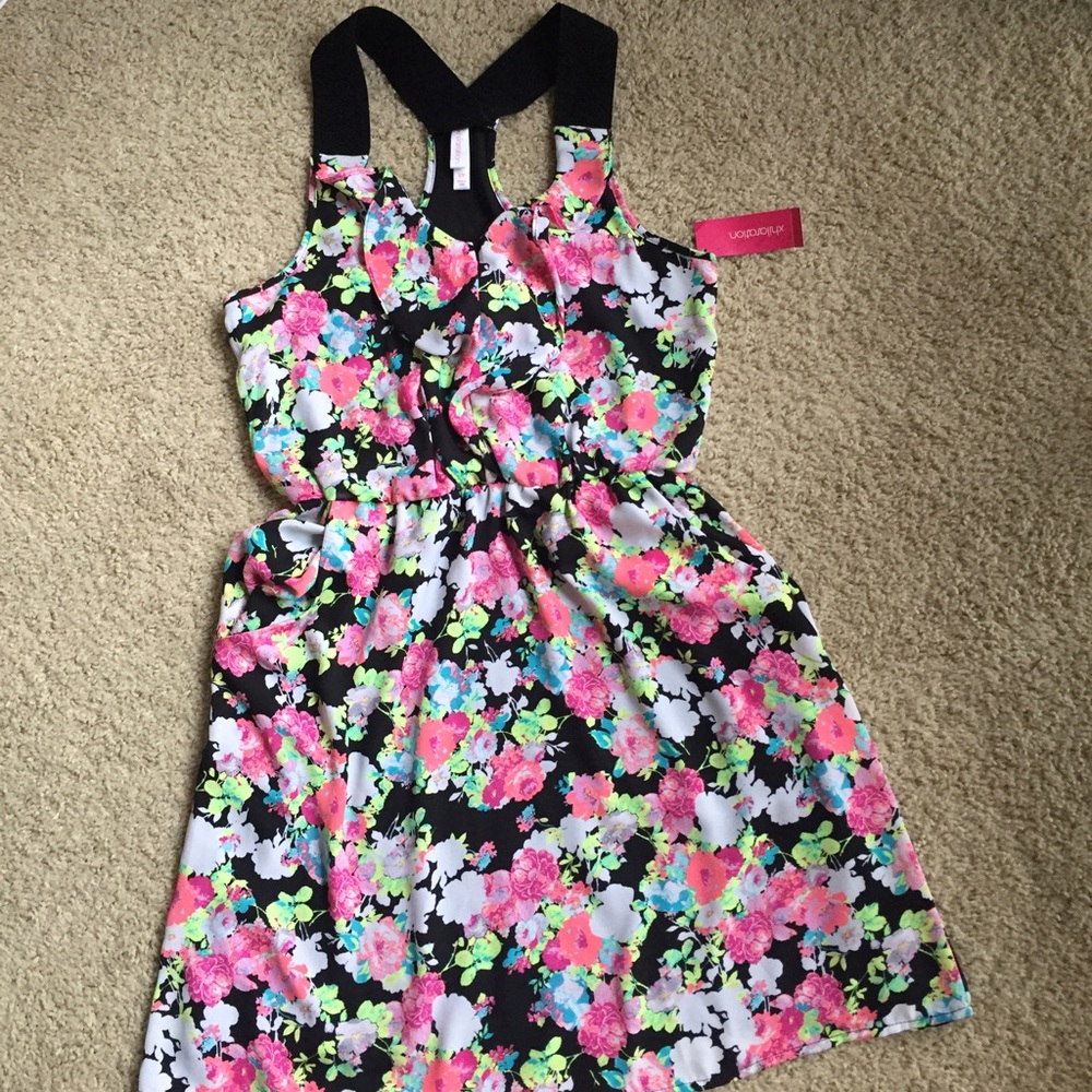Adorable neon floral dress. NWT