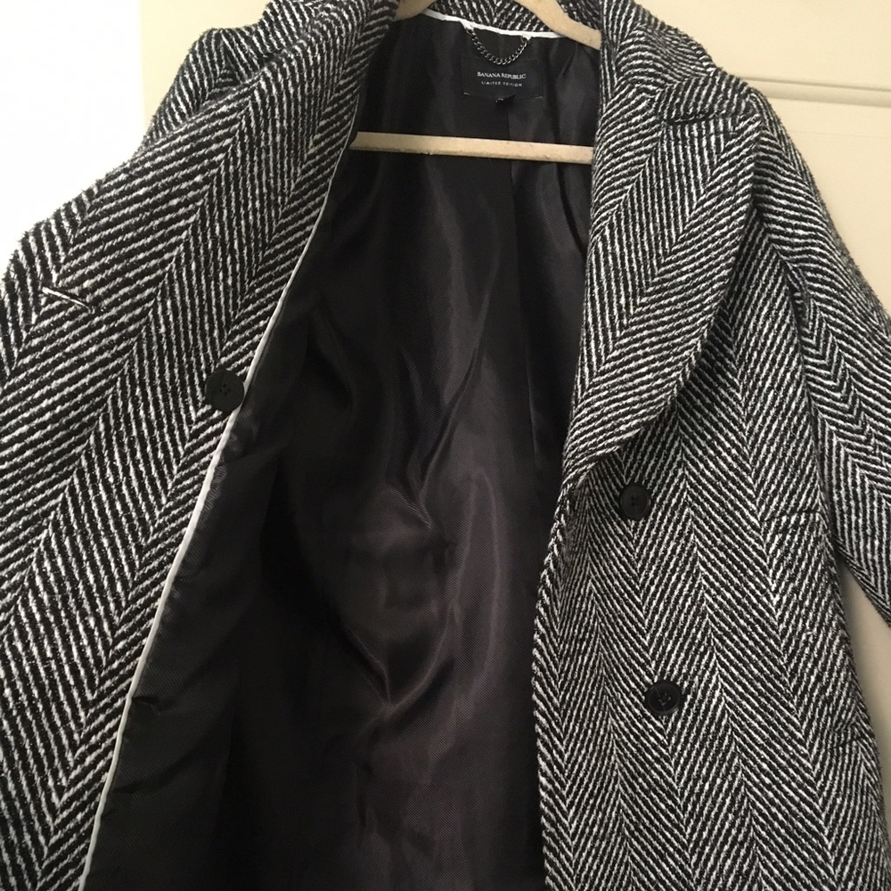 Banana Republic Chevron Jacquard Peacoat - Picture 5 of 6