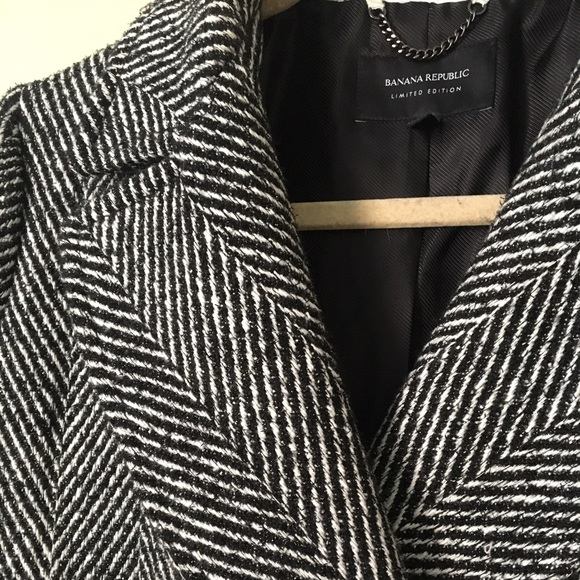 Banana Republic Chevron Jacquard Peacoat - Picture 3 of 6