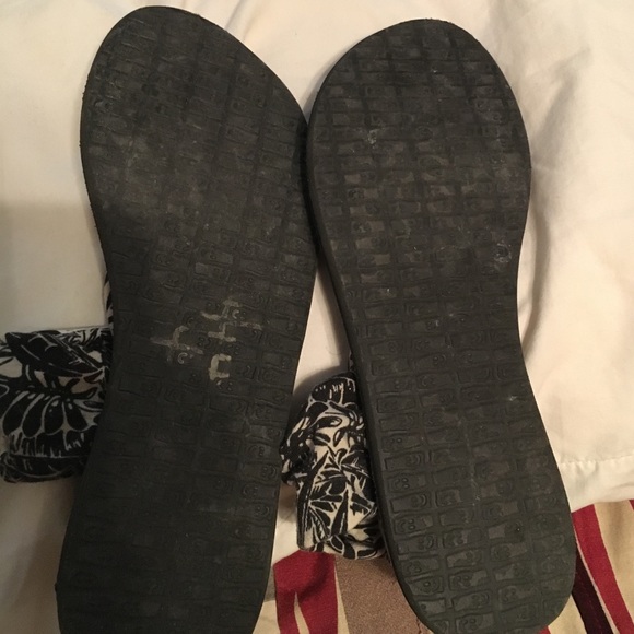 Sandals - Picture 2 of 2