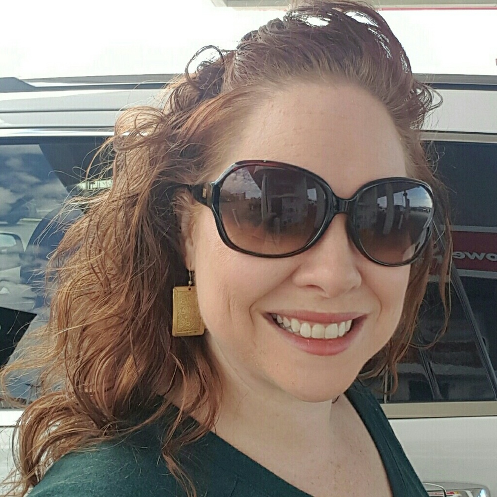 Meet your Posher, Hailey