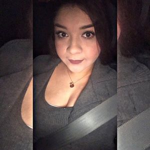 Meet your Posher, Maricela