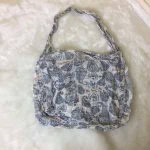 FREE PEOPLE REUSABLE CLOTH HOBO BAG BLUE AND WHITE
