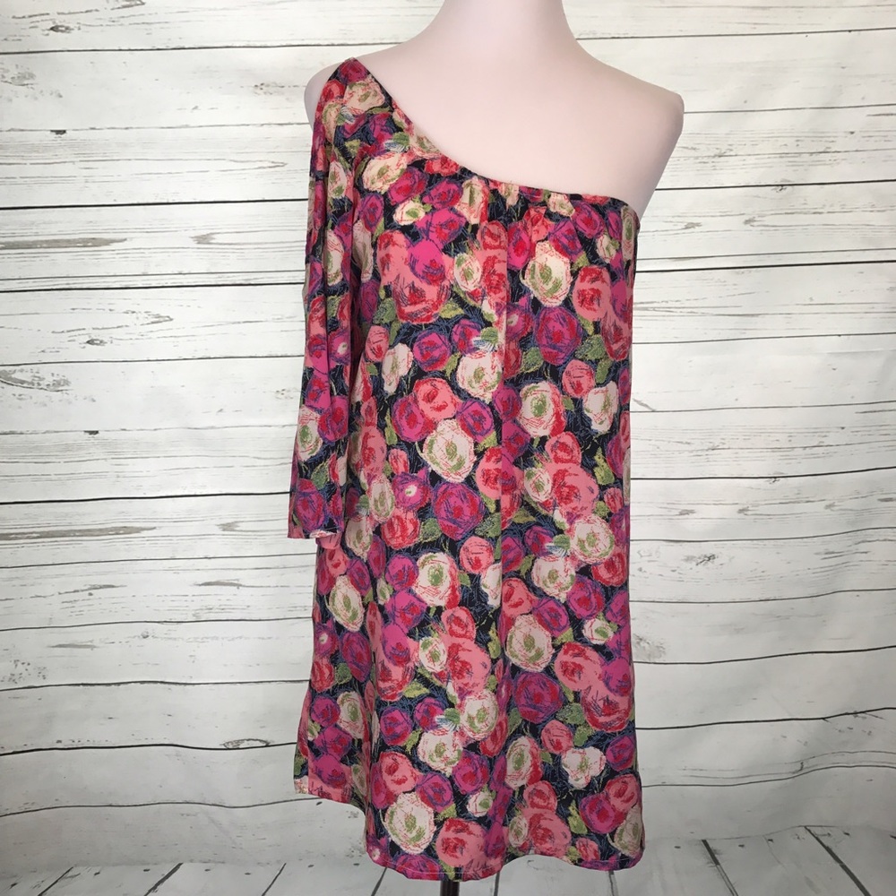 Maude Boutique Floral tunic top one cold shoulder