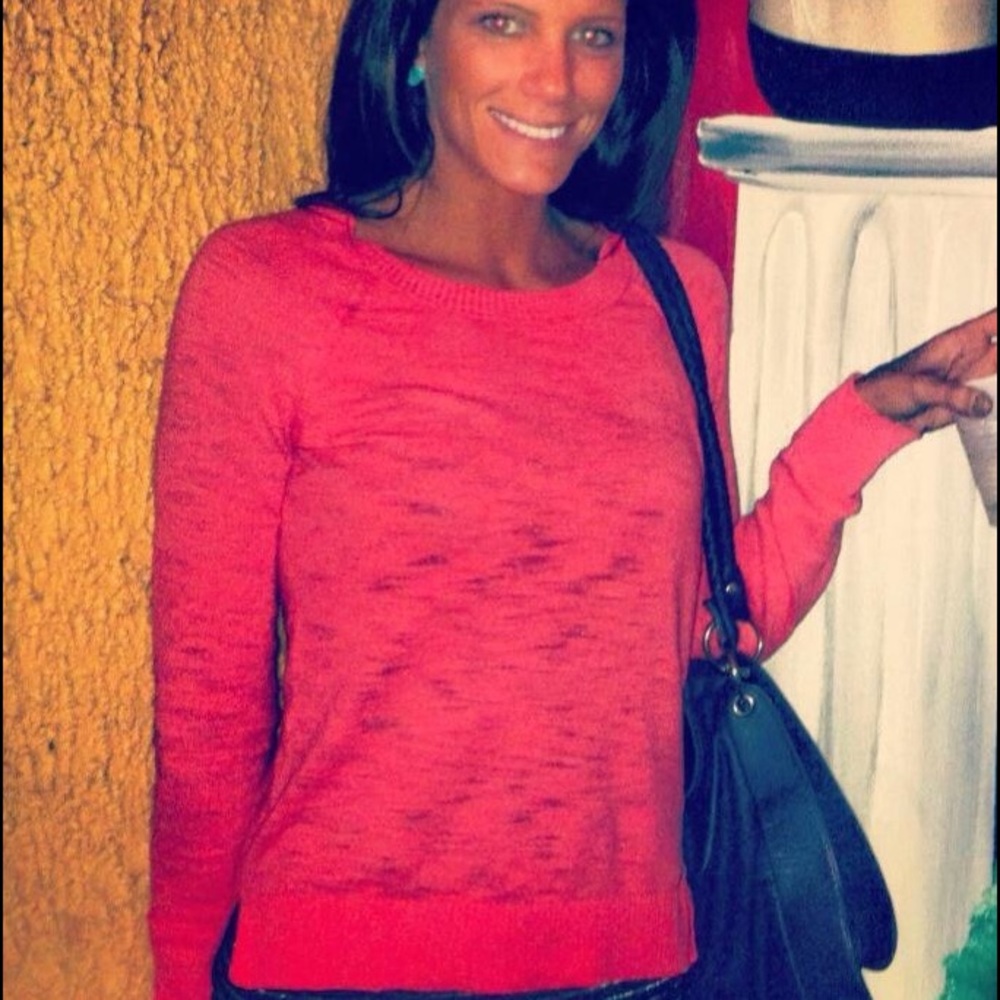 Pink Sweater, gentler warn.