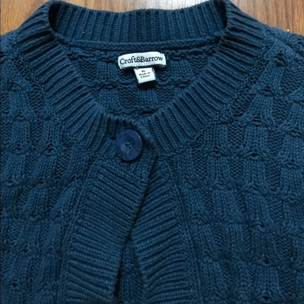 One button cardigan