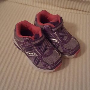 Saucony Toddler Shoes sz 6w