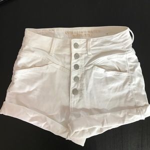 White high wasted jean shorts.