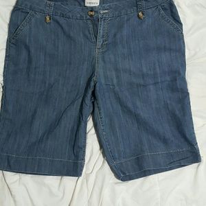 Venezia Bermuda shorts