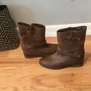 Sale‼️ Leather Brown Moto boots w/ hidden platform