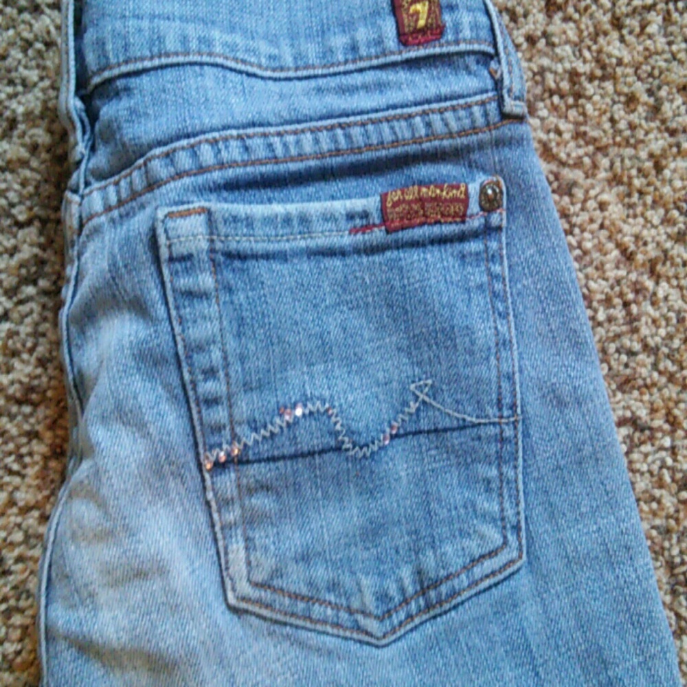 Light wash 7 jeans
