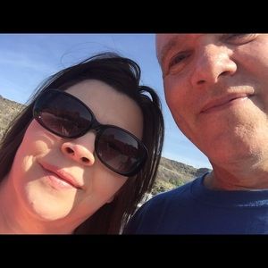 Meet your Posher, Lorie