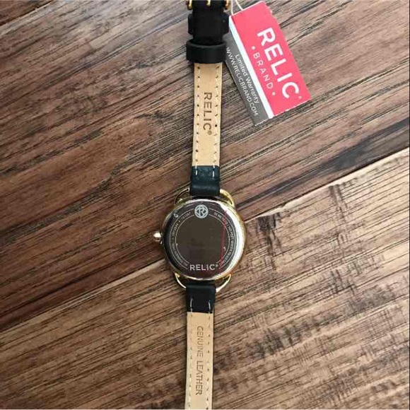 NEW Relic Genuine Leather Watch - Picture 3 of 4