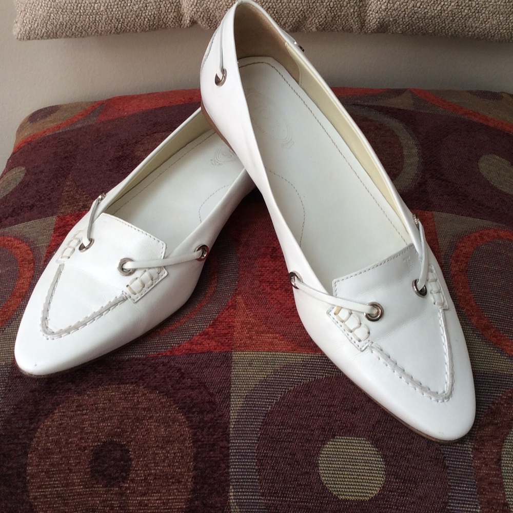 TOD'S Ladies White Leather Flat Shoes Size 6 1/2