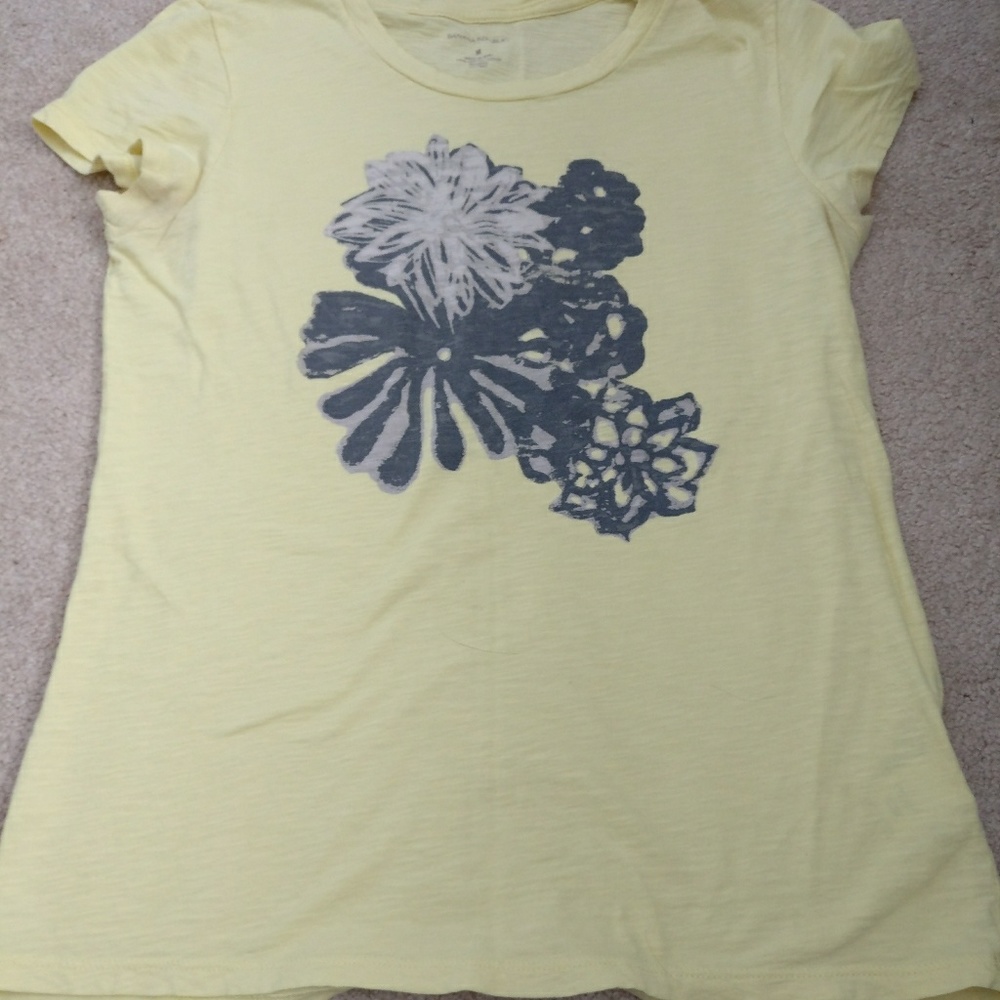 Banana Republic graphic tee