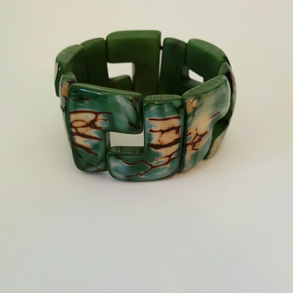 Hard plastic and acrylic bracelet