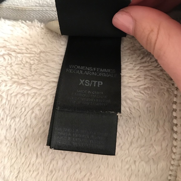 Cream Fuzzy North Face Jacket - Picture 3 of 3