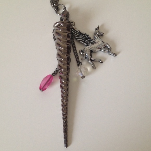 Unicorn Necklace - Picture 1 of 2
