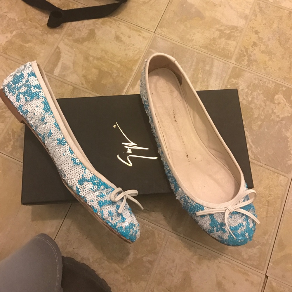Sequins flats