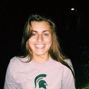 Meet your Posher, Caroline